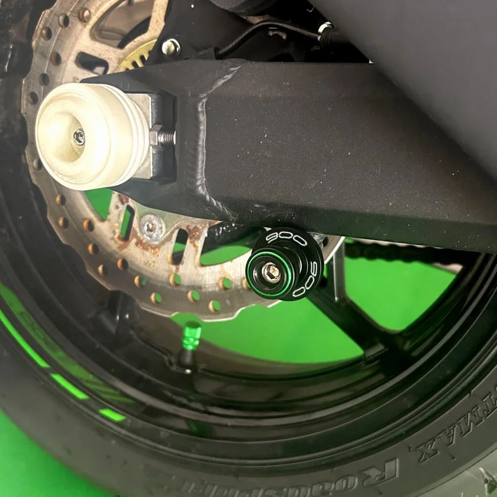 Per Kawasaki Z900 Z 900 Z900RS Z900SE Z900ABS Z900 RS SE ABS 2017-2024 2025 alluminio M8 moto Accessori per forcellone posteriore Supporti Nottolini Cavalletto Vite