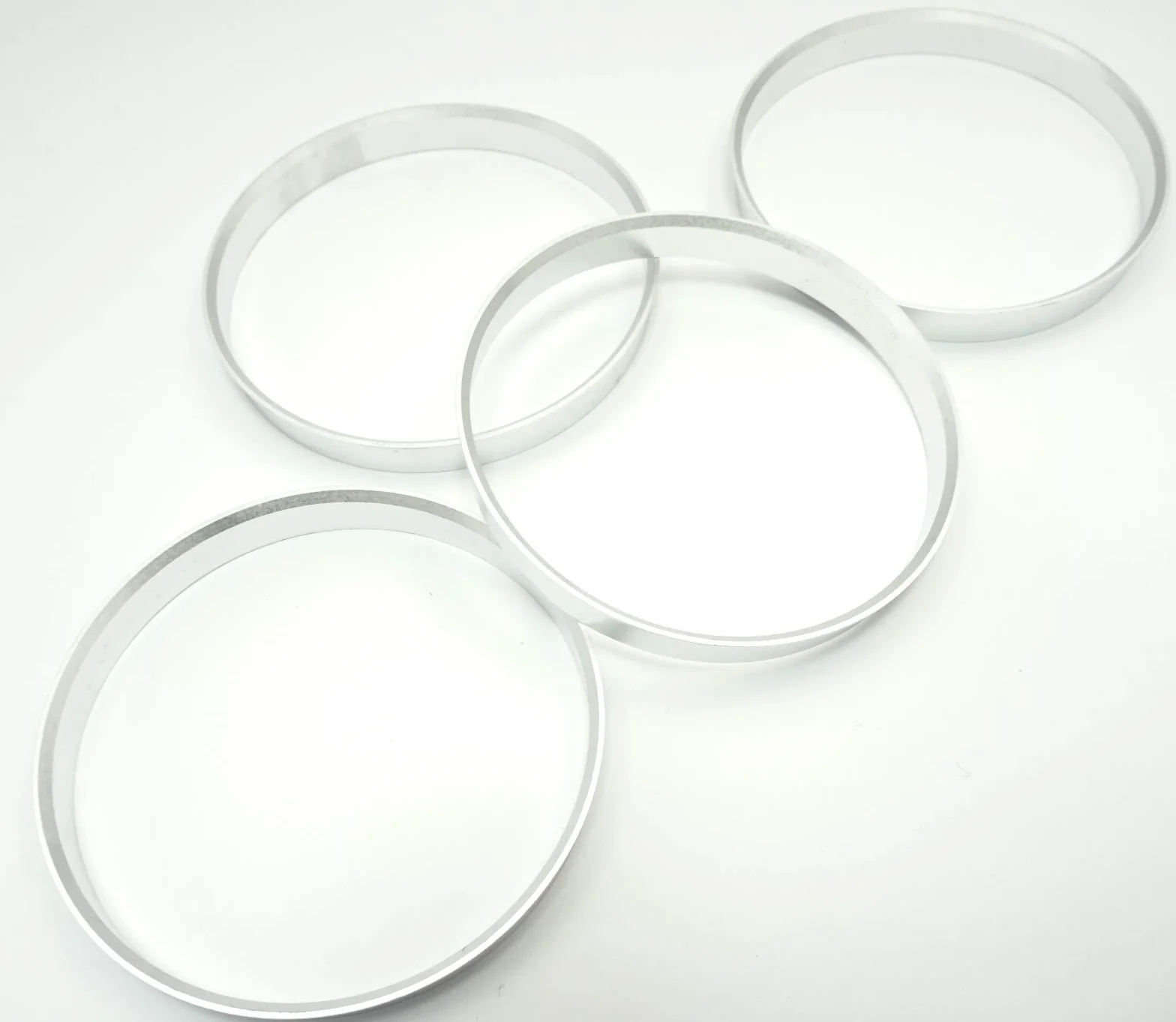 4 Anelli di centraggio in alluminio/alluminio in argento 74,1 mm – 72,6 mm