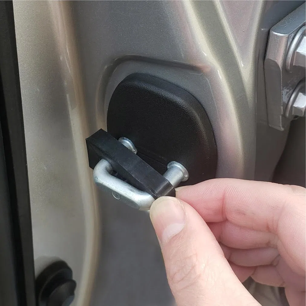 4 PCS Ammortizzatore per Serratura portiera Auto, Protezione per Serratura portiera, Compatibile con Nissan Navara/Note/NP 300/e-NV200/NV200,1-Black