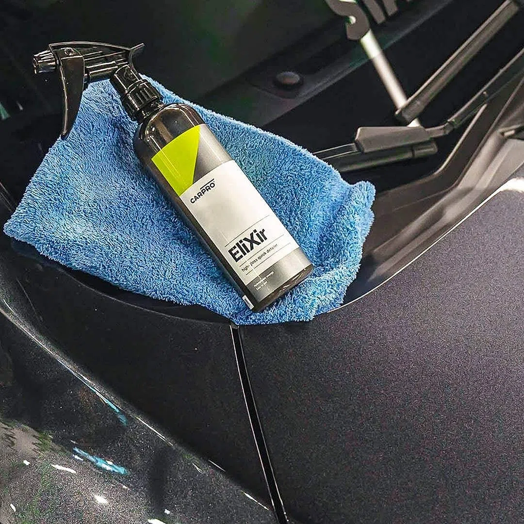 CarPro Elixir Quick Detailer – 500 ml – Spray lucidante per la carrozzeria dell’auto, applica velocemente uno spesso strato idrofobico di lucentezza