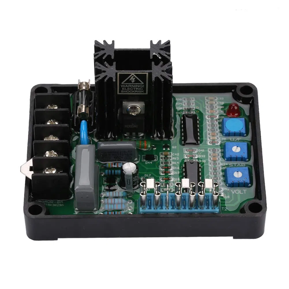 FTVOGUE Regolatore di Tensione del Generatore AVR Universale, Ingresso 110220440 V CA, capacità Elevata 8 A, Ideale per Applicazioni con Gruppi Elettrogeni