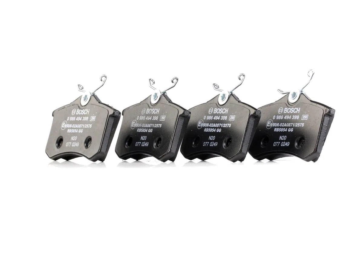 Bosch BP1322 - Pastiglie Freni Auto, Asse Posteriore - Qualità Bosch - Riduzione del Rumore e della Polvere - Certificazione ECE-R90 - Senza Rame - 1 Confezione da 4 Pastiglie