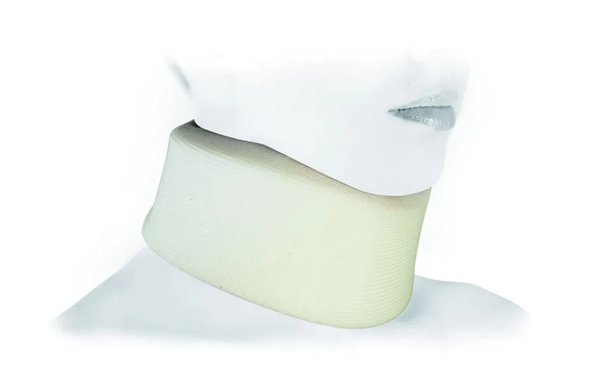 Collari cervicali morbidi in gommapiuma disponibile in 3 altezze MEDIO 6 cm Art. RP182M-06 - Spedizione Veloce