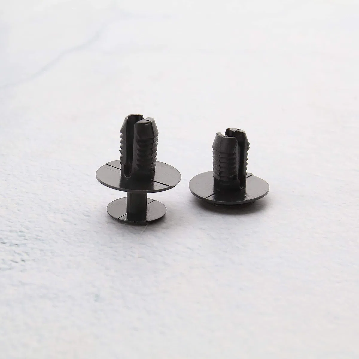 OTOTEC 30Pcs 51471911992 Auto Trim Clips Paraurti Ruota Arco Fodere Splashguard Push-in Rivetti di Fissaggio Plastica Nera 51470146782