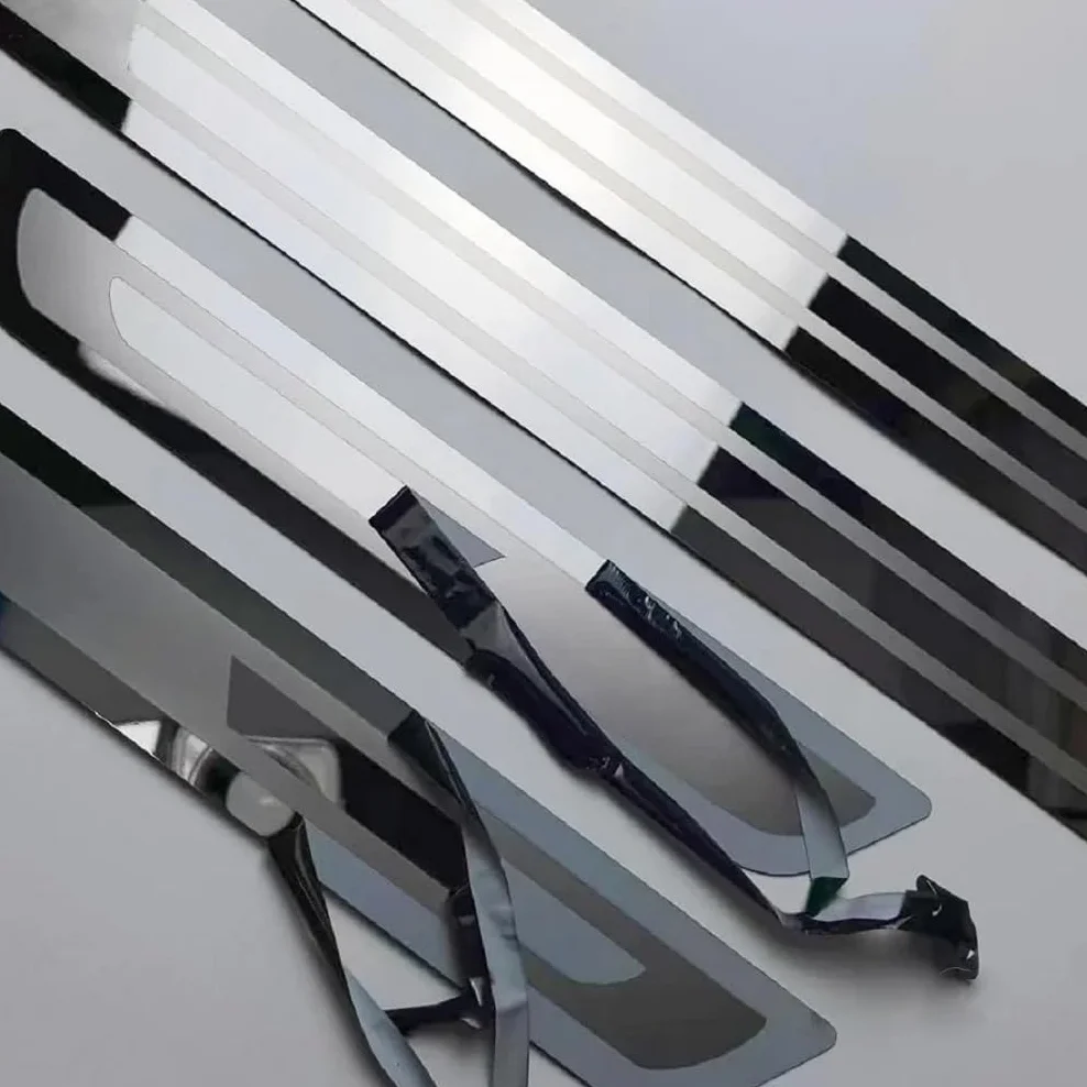 4 Pezzi Battitacco Auto per MG ZS Hybrid+ Luxury 2024 2025, Acciaio Inox Anti-Graffio Protezione Portiere Protezione Pedale Adesivi Soglie Accessori